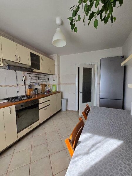 Stefan cel Mare, Lizeanu, Viitorului, et 2, bl 1982