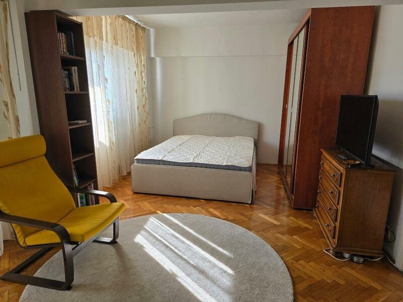 Stefan cel Mare, Lizeanu, Viitorului, et 2, bl 1982